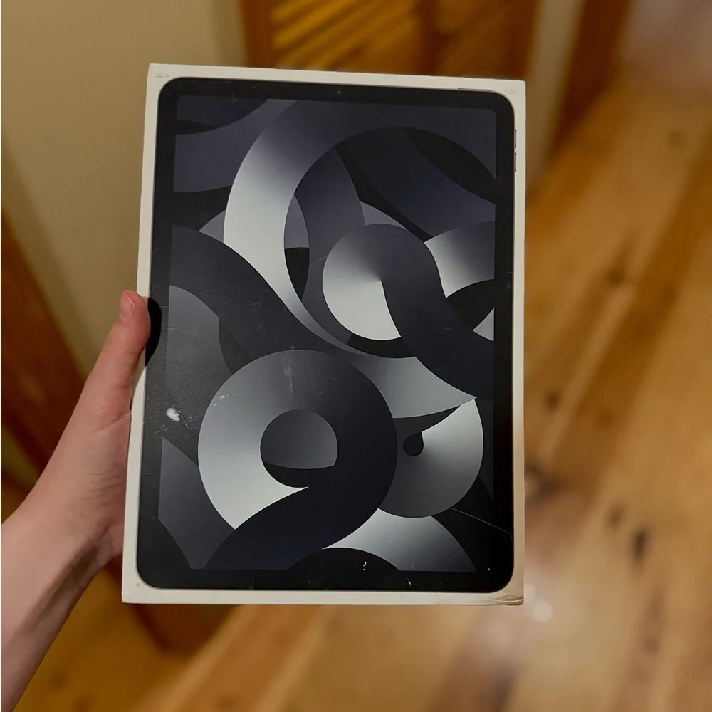 iPad Air (5th generation) Wi-Fi 64GB
